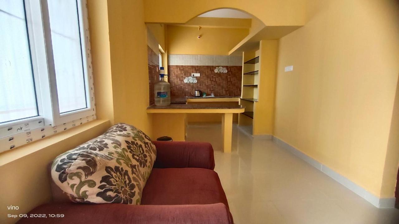 Aadhya guest house Tiruvannāmalai Extérieur photo