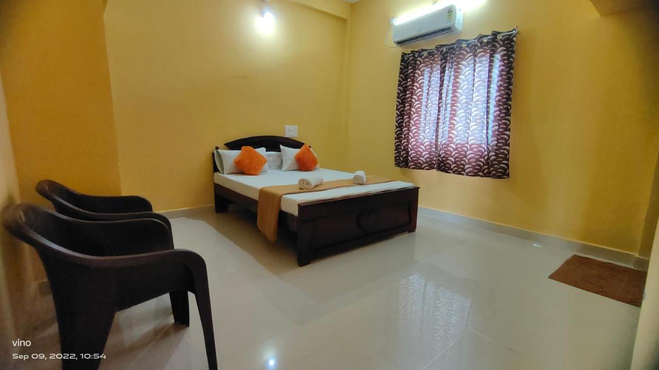Aadhya guest house Tiruvannāmalai Extérieur photo