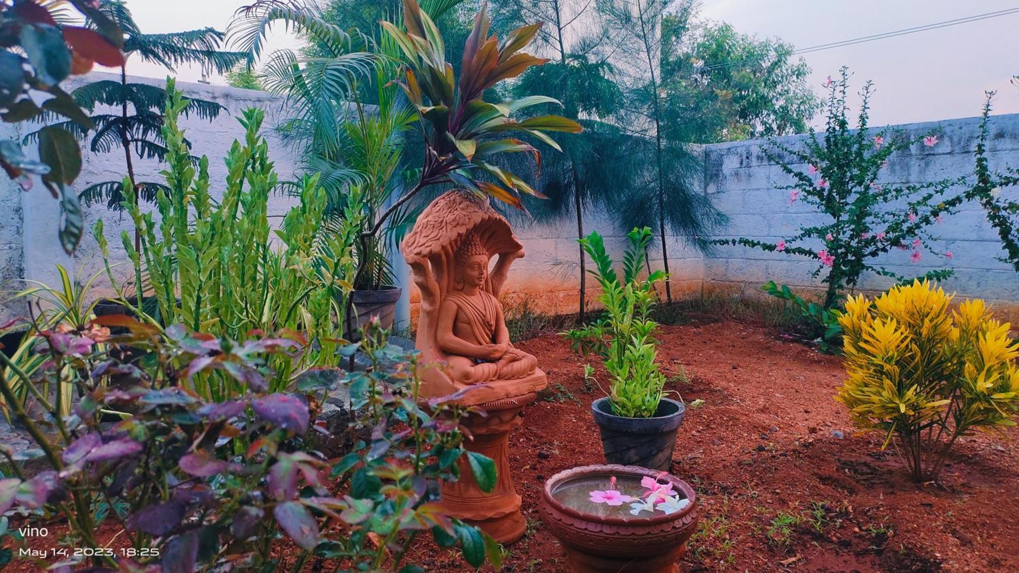 Aadhya guest house Tiruvannāmalai Extérieur photo
